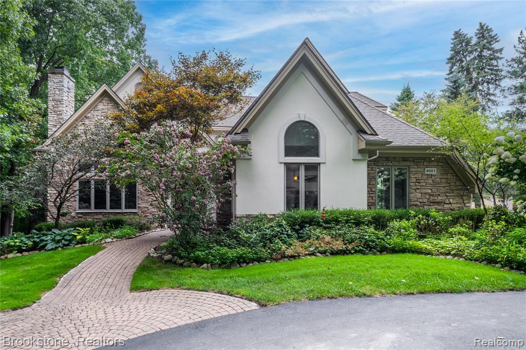 8003 Caribou Lake Lane, Clarkston, MI — front exterior