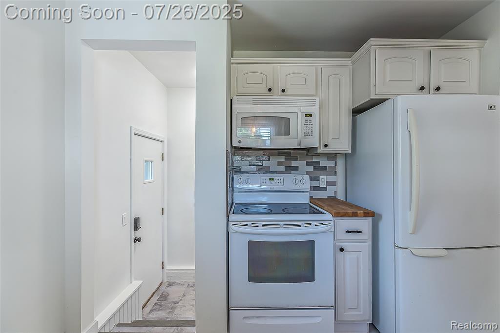 719 Spring Street, Howell, MI 48843 — Photo 12