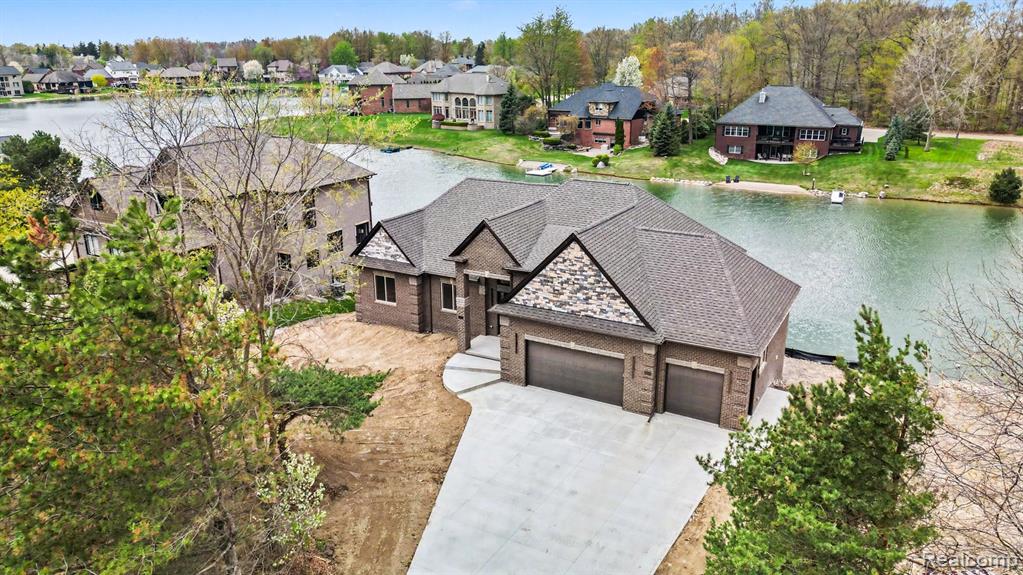 68503 Lake Angela Pointe, Richmond, MI 48062 — Photo 34