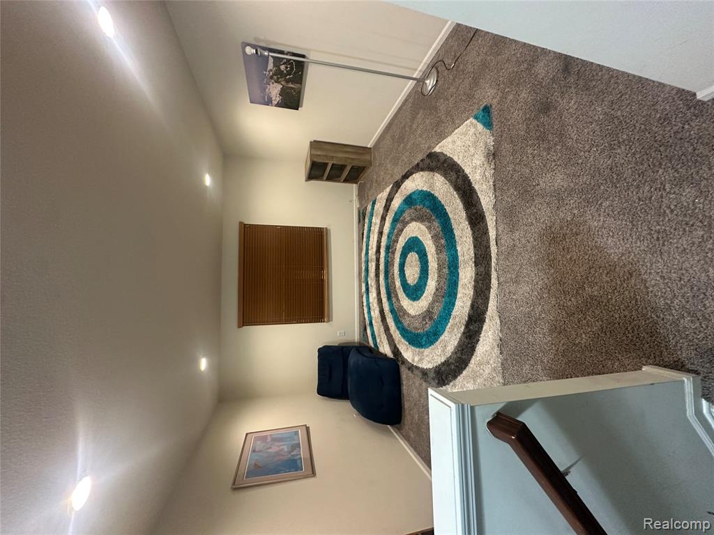 8731 QUINCY Drive, Westland, MI — Photo 12
