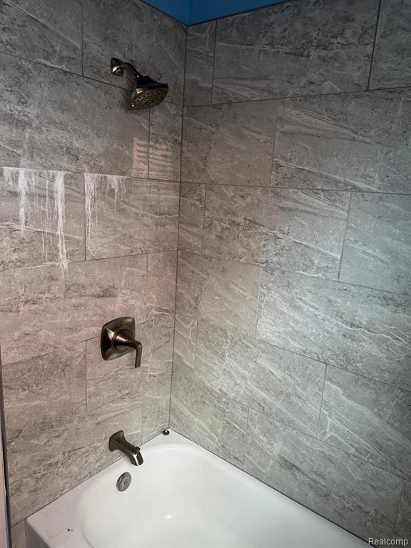 8075 WHITCOMB Street, Detroit, MI 48228 — Photo 15