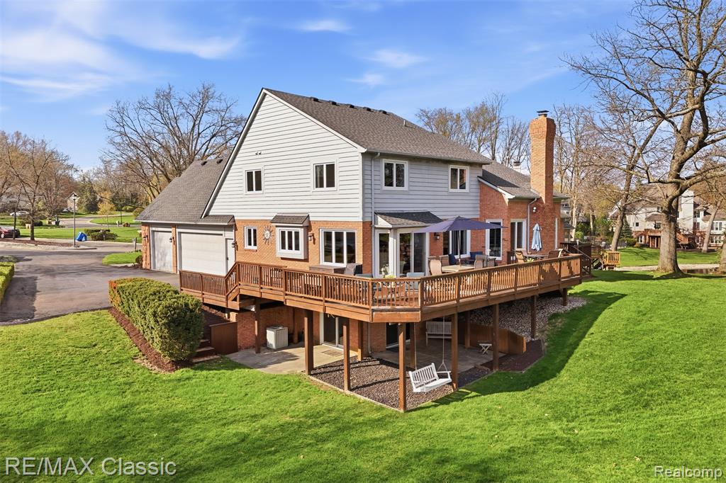 1726 Pondview Lane, Commerce Twp, MI 48382 — Photo 64