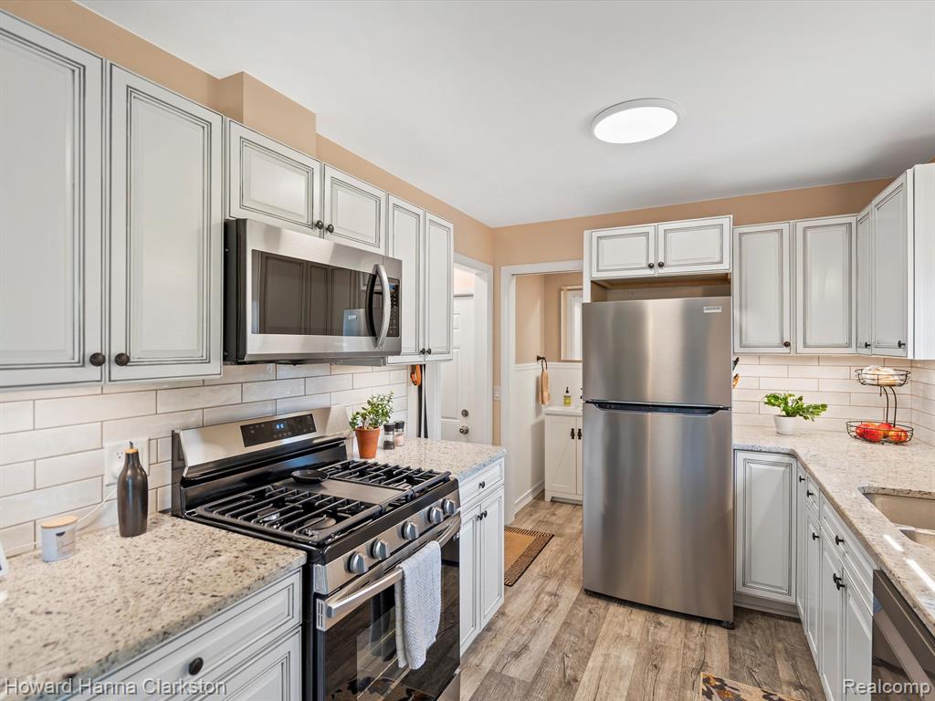 7171 Clintonville Road, Clarkston, MI 48348 — Photo 8