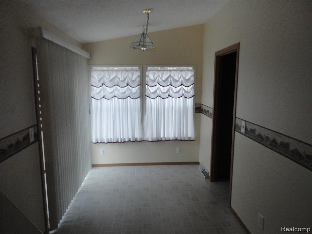 473 Fife, Temperance, MI 48182 — Photo 22