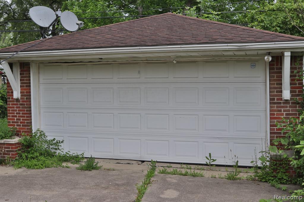 6474 Rosemont Avenue, Detroit, MI 48228 — Photo 9