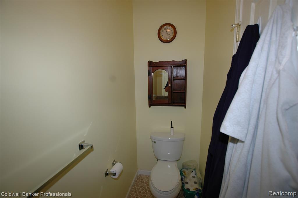 4266 River Drive NE, Gladwin, MI 48610 — Photo 36