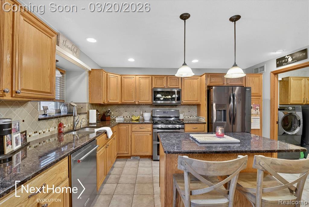 27078 Brookview Court, Flat Rock, MI 48134 — Photo 23