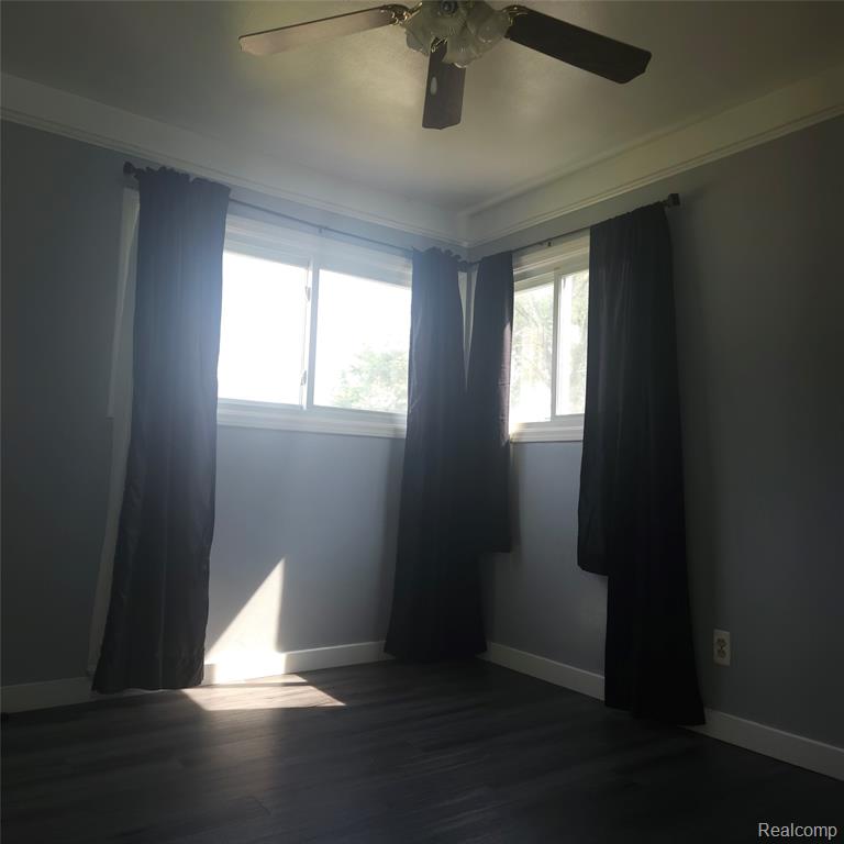 960 Radcliff Street, Garden City, MI — Photo 13