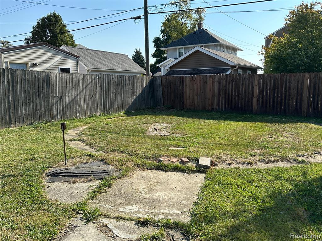 814 MAPLE Avenue, Monroe, MI 48162 — Photo 20