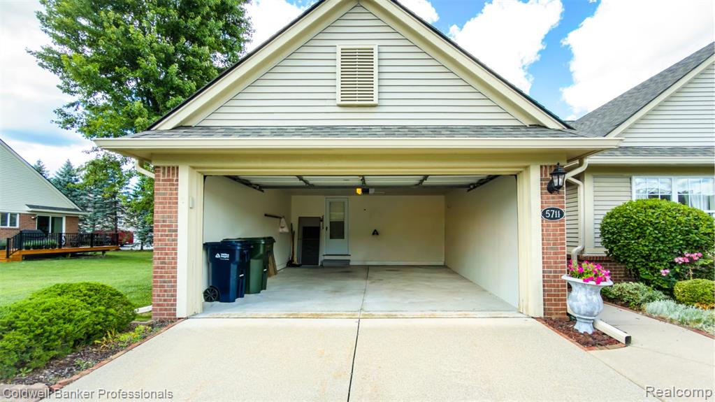 5711 Ortman Drive, Sterling Heights, MI 48314 — Photo 52