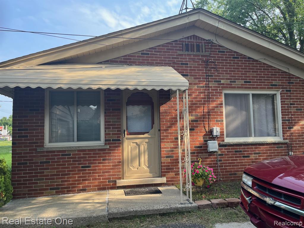 51341 Neumaier Drive, Shelby Twp, MI 48316 — Photo 3