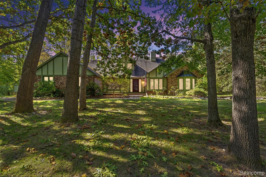 8135 Ranch Estates Road, Clarkston, MI 48348