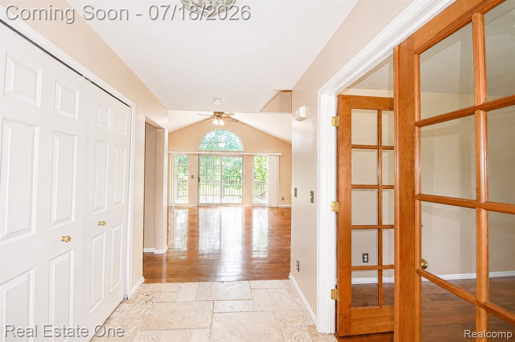 716 Bristol Lane, Orion, MI 48348 — Photo 27