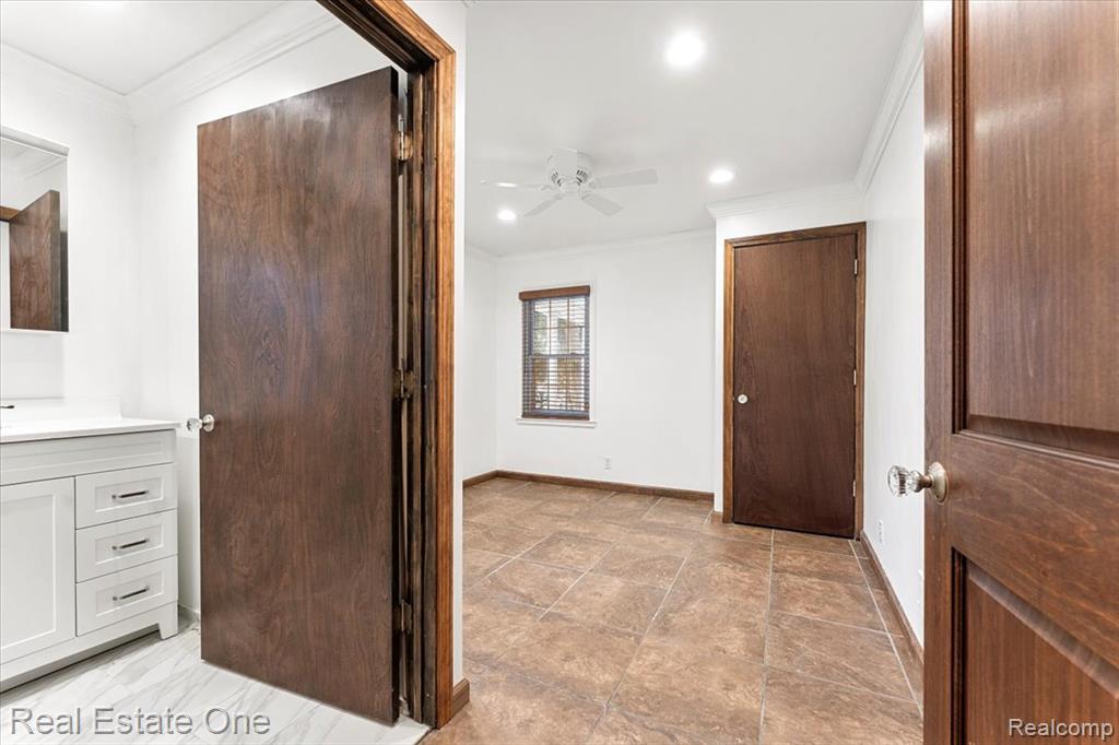 1353 Ford Avenue, Wyandotte, MI 48192 — Photo 14