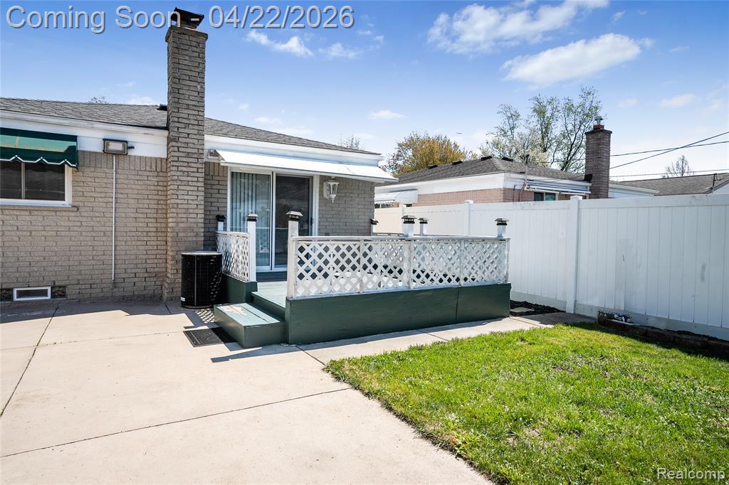 5845 Centralia Street, Dearborn Heights, MI 48127 — Photo 5