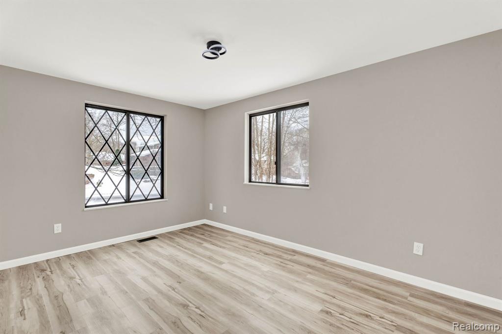 7820 Rampart Trail, Waterford, MI 48327 — Photo 22