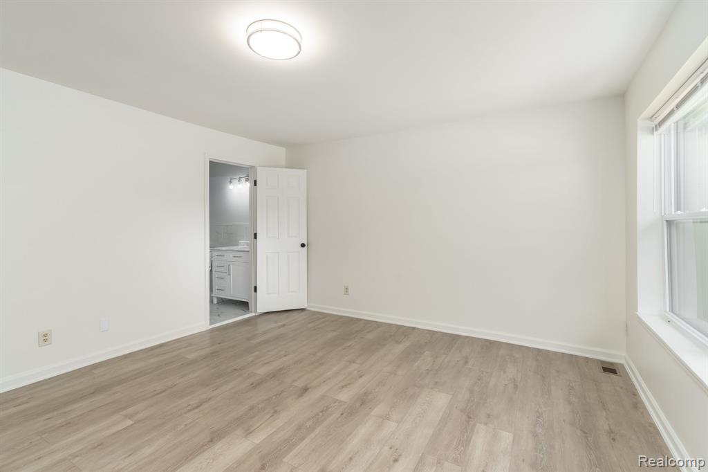 3104 Woods Circle, Detroit, MI 48207 — Photo 42