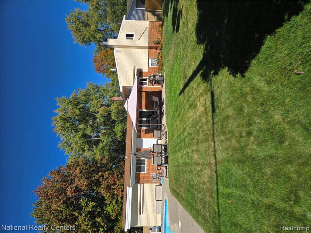 8723 Ringwood Drive, Commerce Twp, MI 48382 — Photo 17