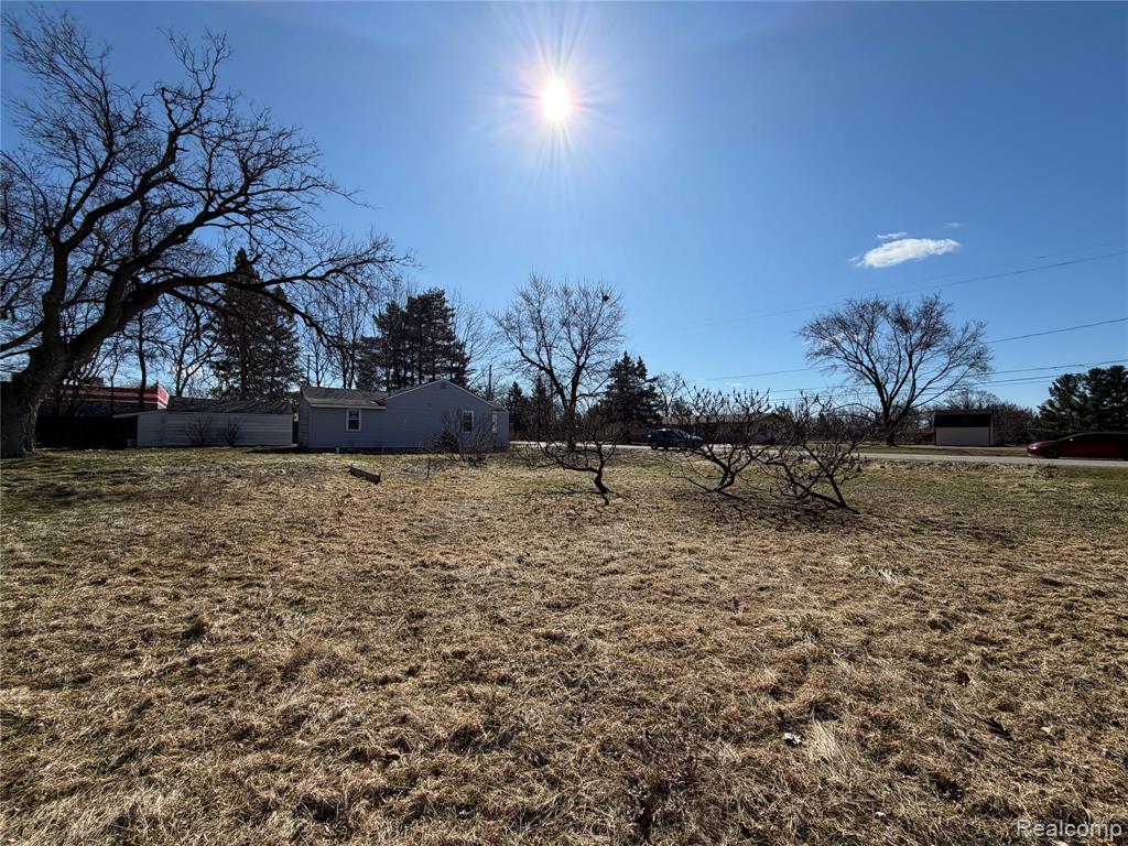 1038 W Pine Avenue, Mount Morris, MI 48458 — Photo 9