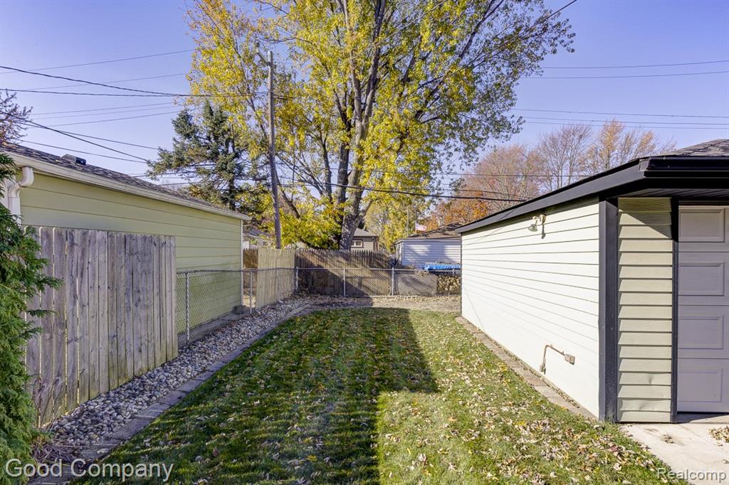 6430 Mayfair Street, Taylor, MI 48180 — Photo 35