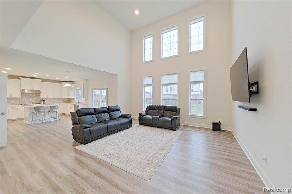 51060 LAUREL Park Drive, Canton, MI 48188 — Photo 14