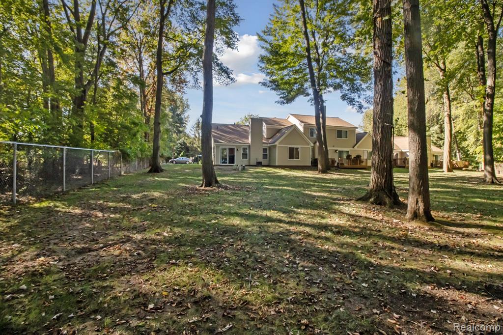 6541 Pembrook Drive, Westland, MI — Photo 19
