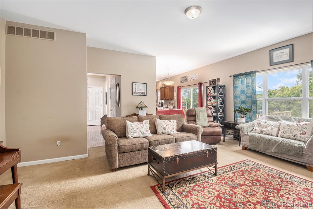 5304 Boomerang Circle, Newport, MI 48166 — Photo 10