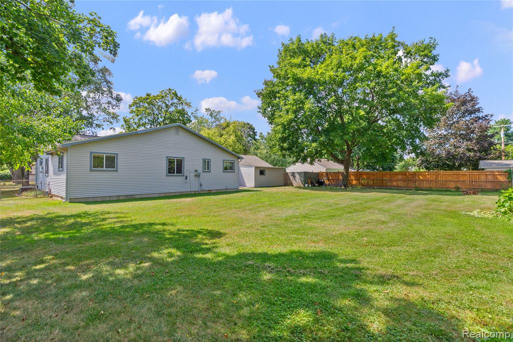4440 Oakvista Avenue, Clarkston, MI — Photo 32