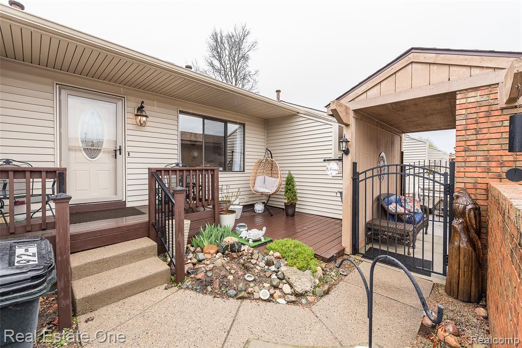 62072 York town Drive, 1, South Lyon, MI 48178 — Photo 6