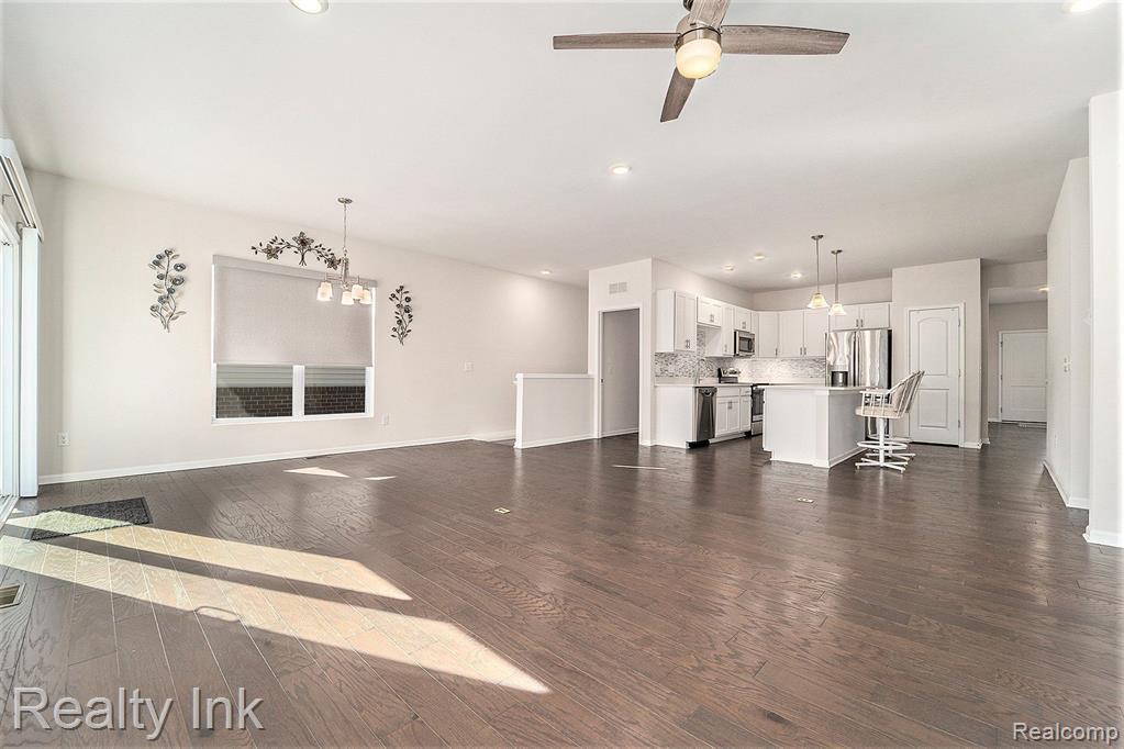 47653 FOWLER CREEK Drive, Canton, MI 48188 — Photo 7
