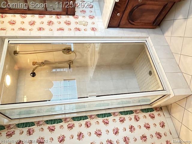 6800 Crestway Drive, Bloomfield, MI 48301 — Photo 39