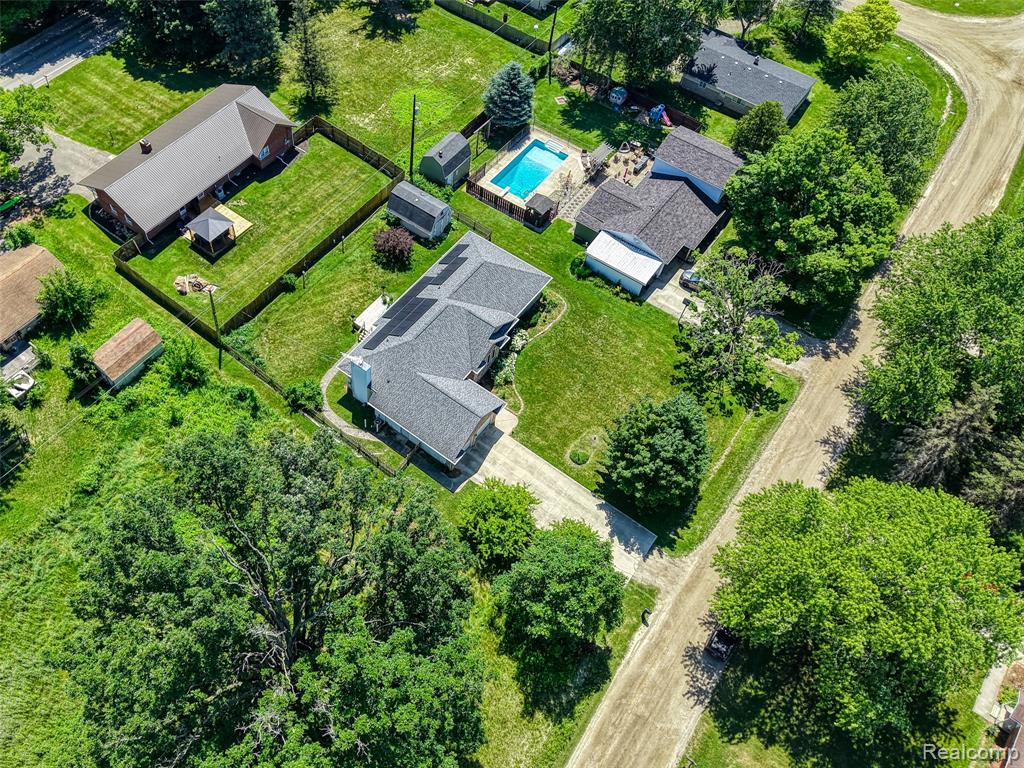 5382 Meadowlawn Road, Fowlerville, MI 48836 — Photo 41