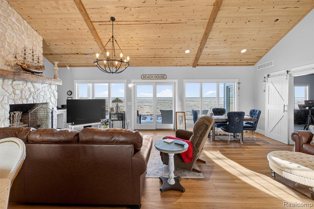 5110 Shorefront Lane, MI — Photo 12
