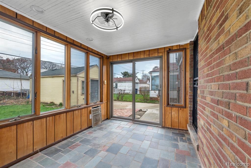 8285 Cheyenne Street, Detroit, MI 48228 — Photo 33