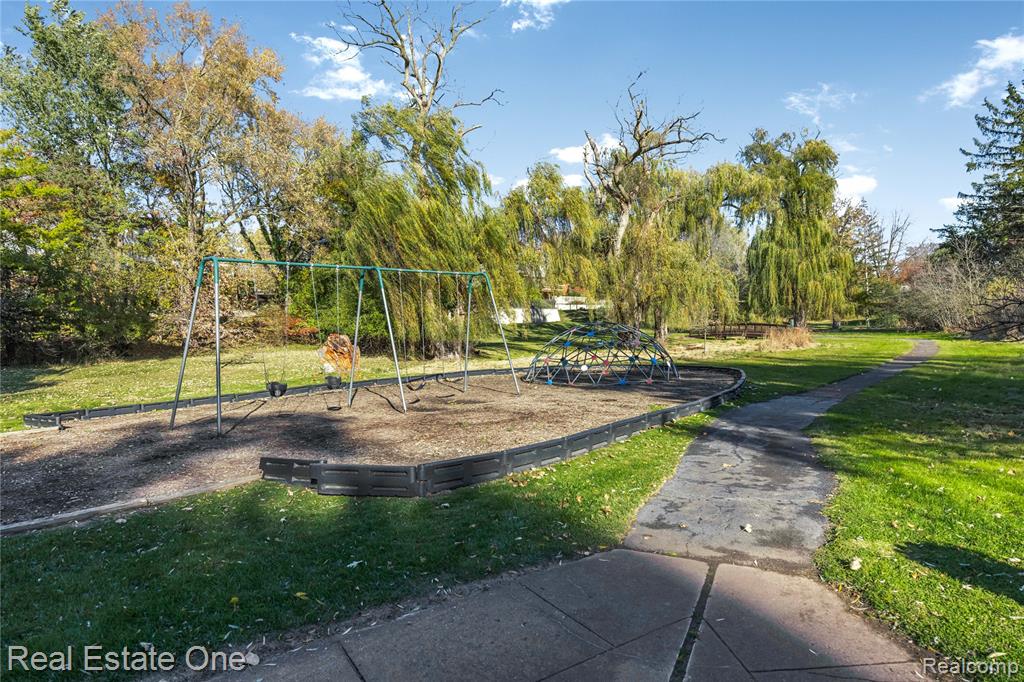 4163 Old Dominion Drive, West Bloomfield, MI 48323 — Photo 56
