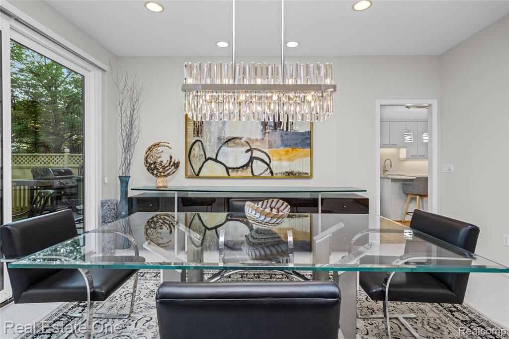 7105 Winding Brook Court, West Bloomfield, MI — Photo 28