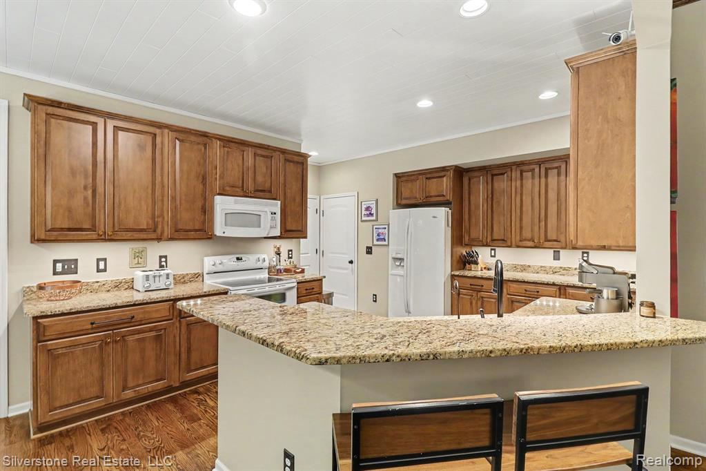 651 Wynstone Circle N, Oakland, MI — Photo 16