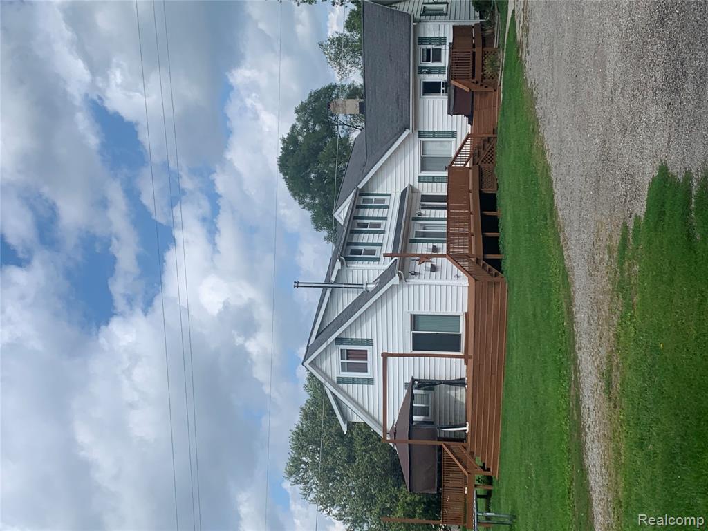 7038 E Coldwater Road, Davison, MI 48423 — Photo 3