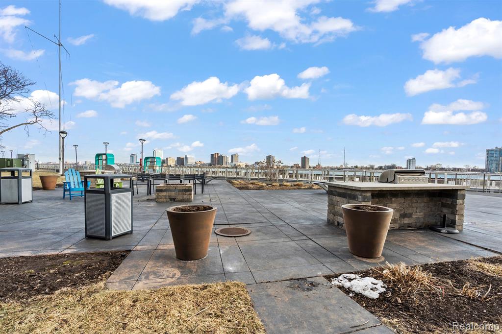300 Riverfront Drive, 27C, Detroit, MI 48226 — Photo 32