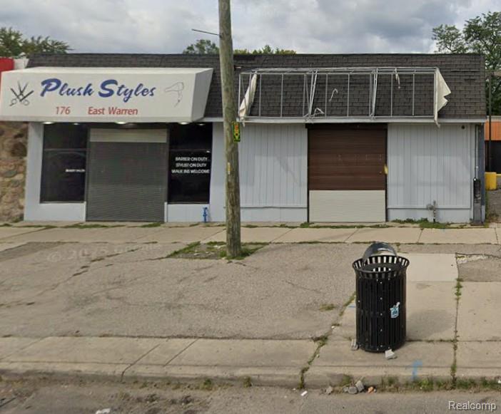 17637 E Warren Avenue, Detroit, MI 48224