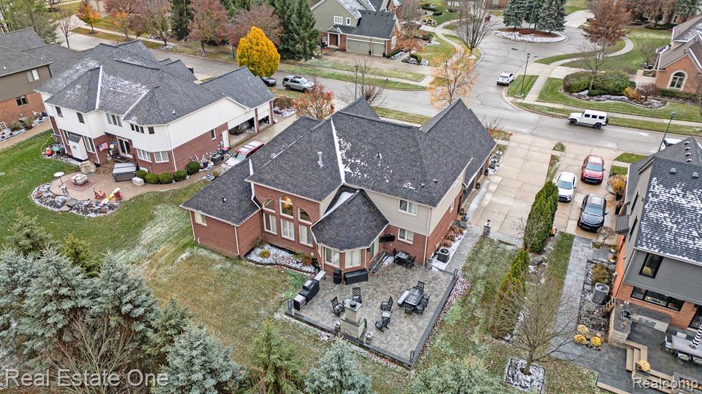 562 SPRINGVIEW Drive, Rochester, MI 48307 — Photo 4