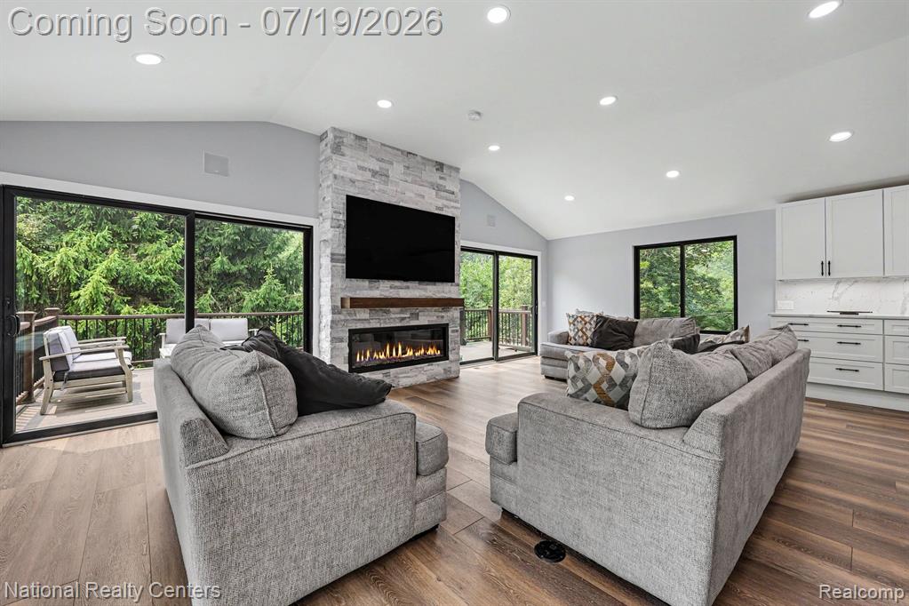 290 Larkspur Street, Ann Arbor, MI 48105 — Photo 8