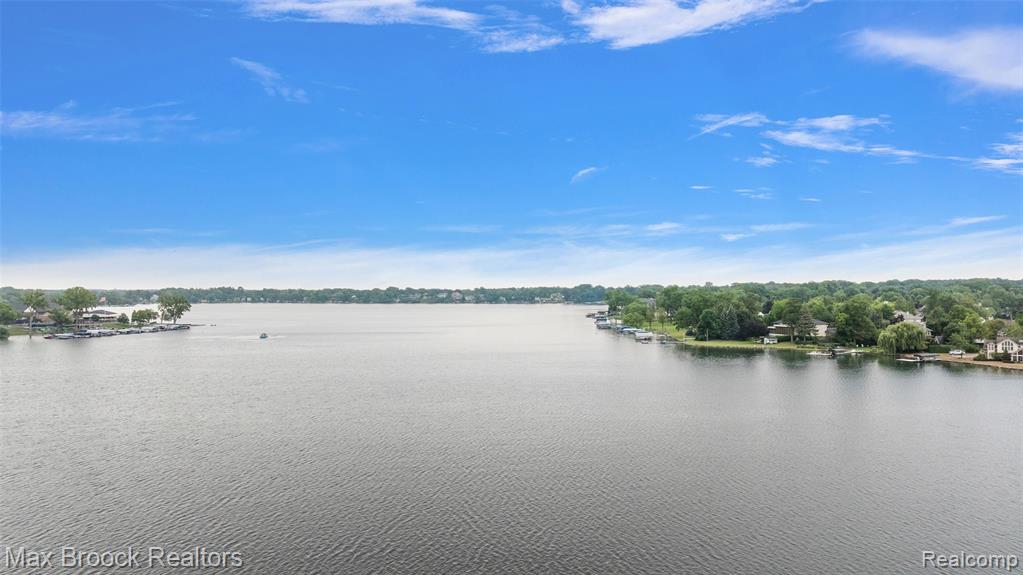 3642 Orchard Lake Road, West Bloomfield, MI 48324 — Photo 34
