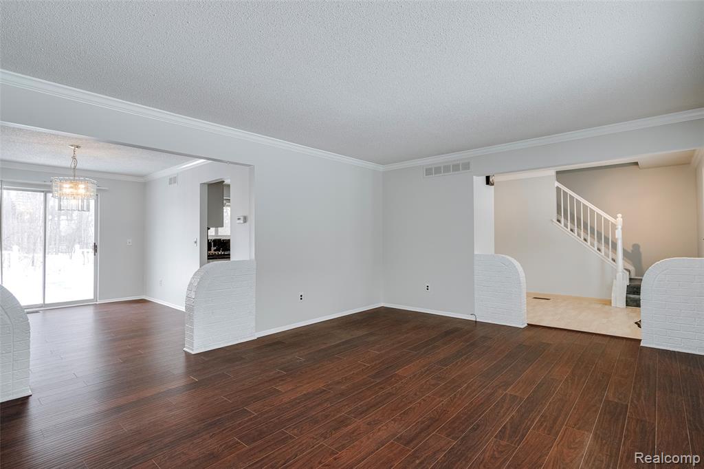 45900 Gainsborough Drive, Canton, MI 48187 — Photo 4