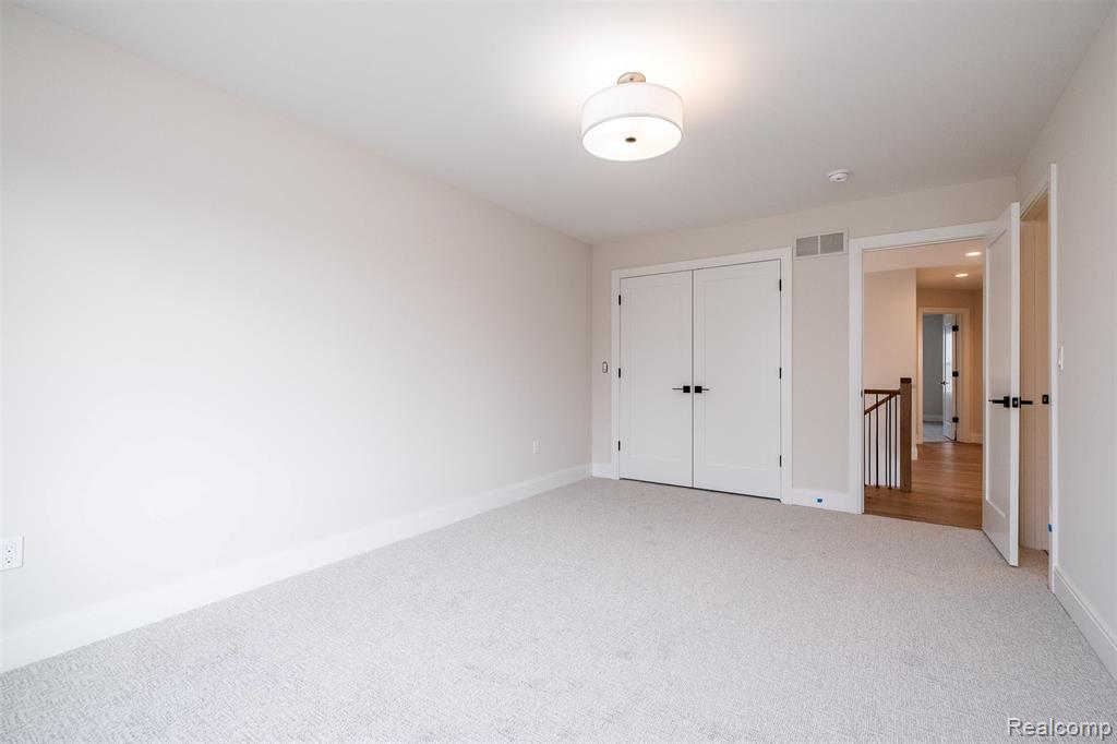 4428 Tonawanda Avenue, Royal Oak, MI 48073 — Photo 45