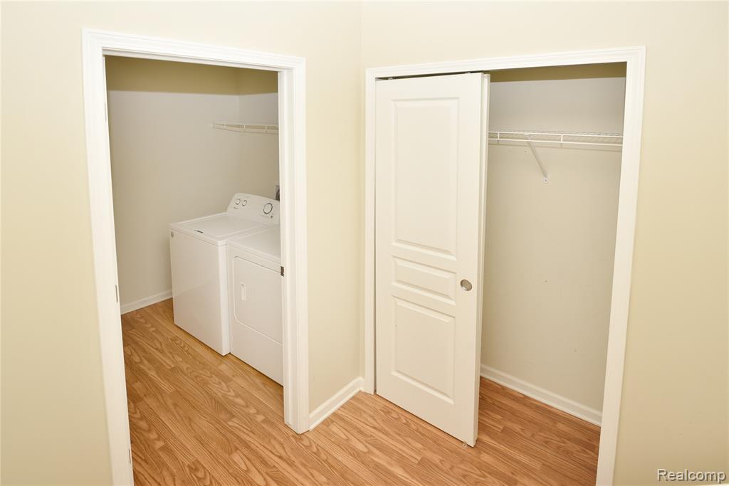 44458 Gwinnett Loop, Novi, MI — Photo 27
