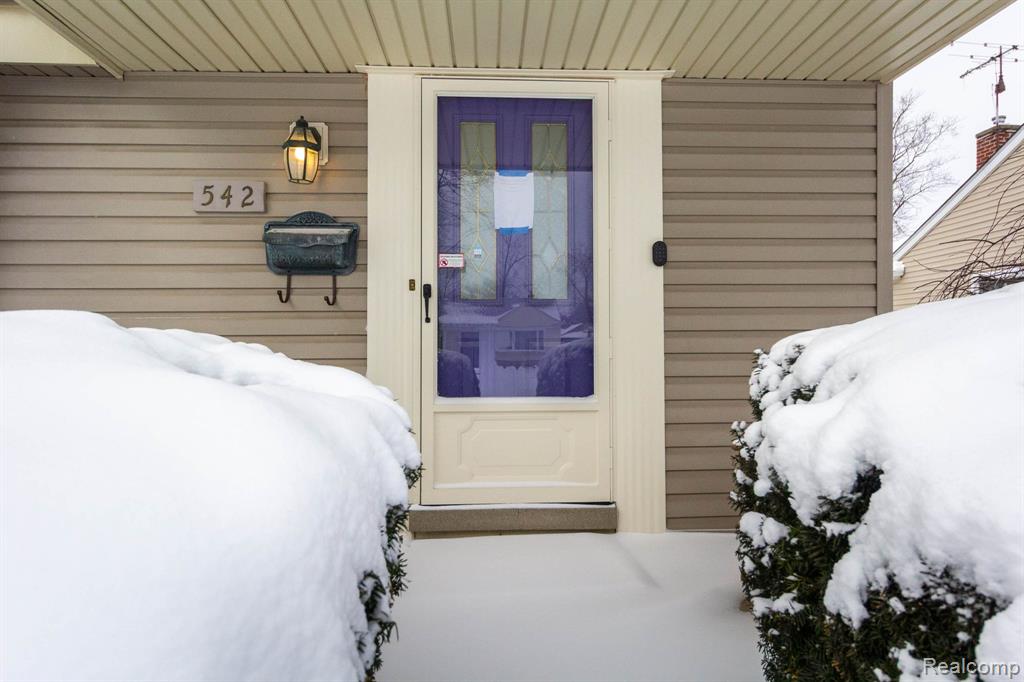 542 S Manitou Avenue, Clawson, MI — Photo 5