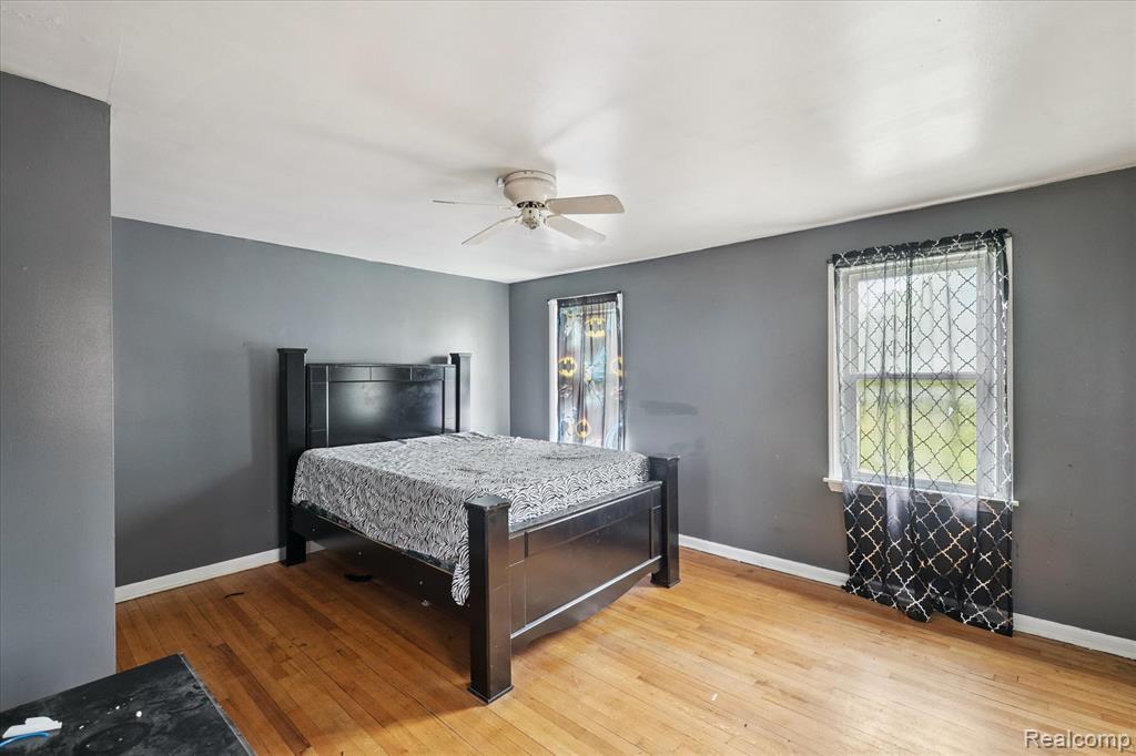 19389 HOOVER Street, Detroit, MI 48205 — Photo 8