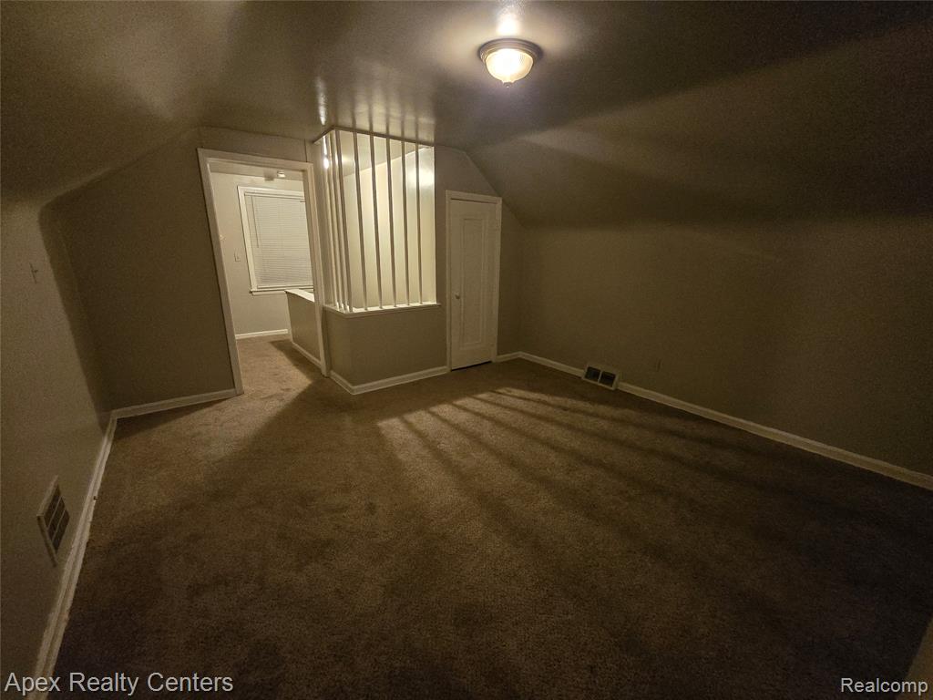7668 Evergreen Avenue, Detroit, MI 48228 — Photo 16