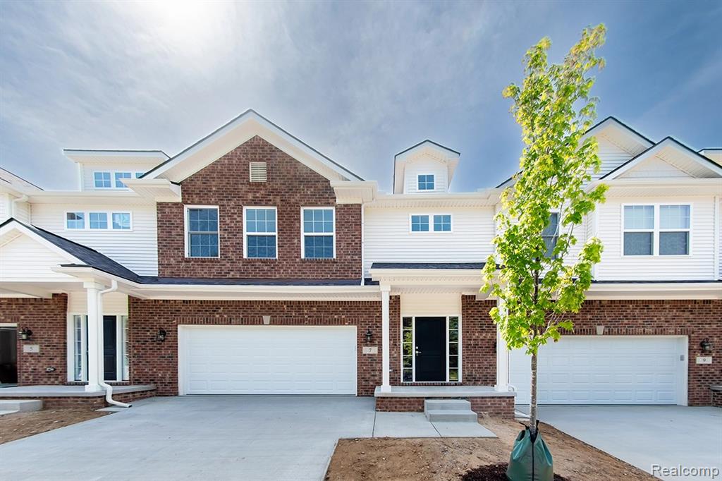12 Grandview Circle Grandview Circle, 58, White Lake, MI